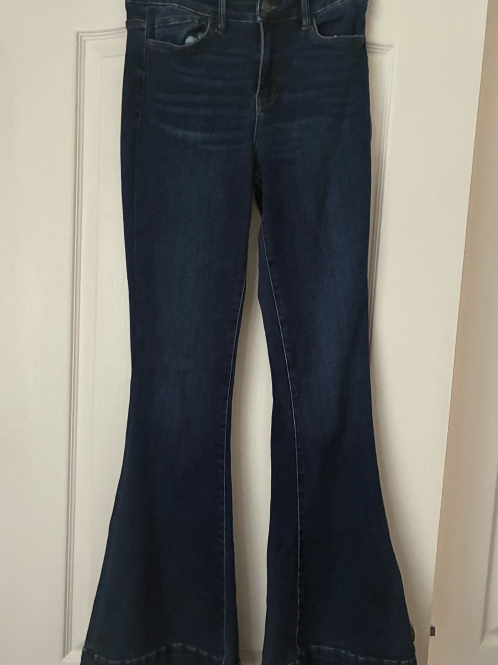 Vervet Dark Blue Women's Flare Jeans size 27 that give You a great figure🌷